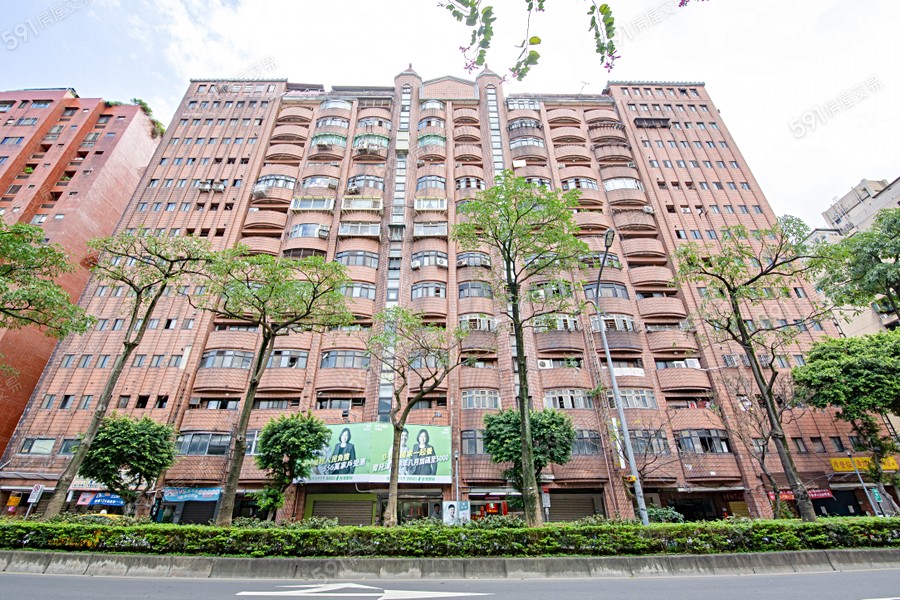 力霸皇家社區外觀。