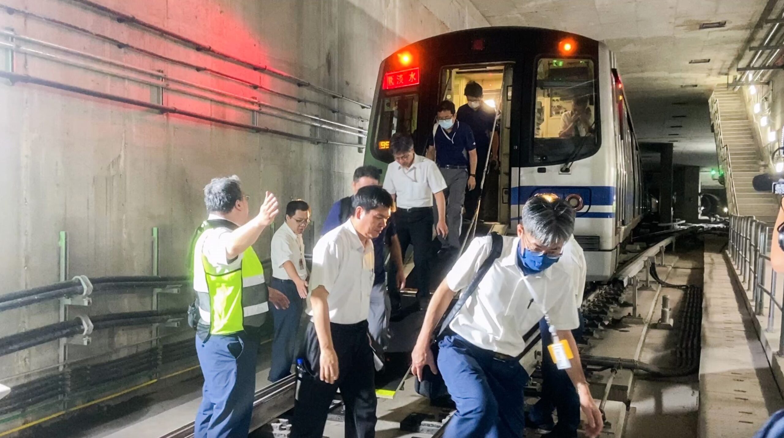 模擬列車失去動力、行動電源自燃　測試緊急應變能力（圖源：台北市捷工局）