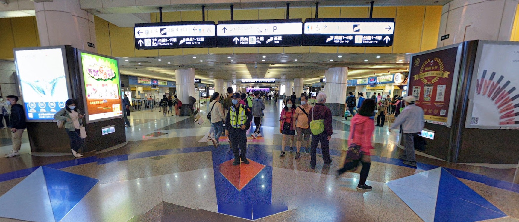 台鐵板橋站（圖源：擷取自 Google 地圖街景）